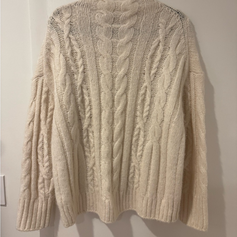 Vince Alpaca blend Cableknit Cream Sweater M